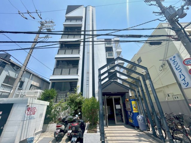 大阪市平野区瓜破３丁目の賃貸マンションの外観