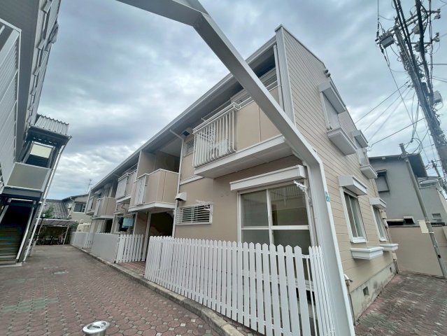 LKフレンスィダーⅡ号館の外観