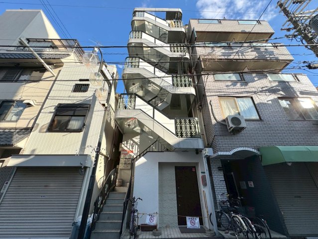 平野本町センタービルの外観