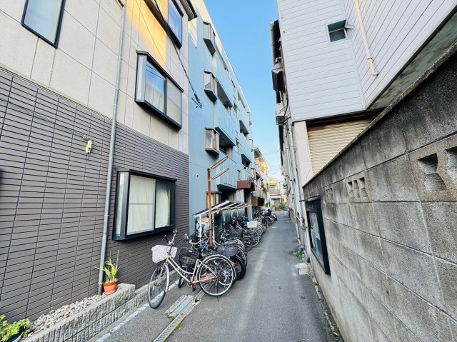 大阪市平野区喜連５丁目の賃貸アパートの外観