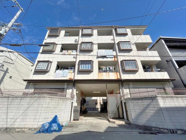 大阪市東住吉区湯里１丁目の賃貸マンションの外観