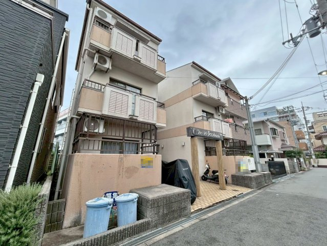 大阪市平野区長吉長原１丁目の賃貸マンションの外観