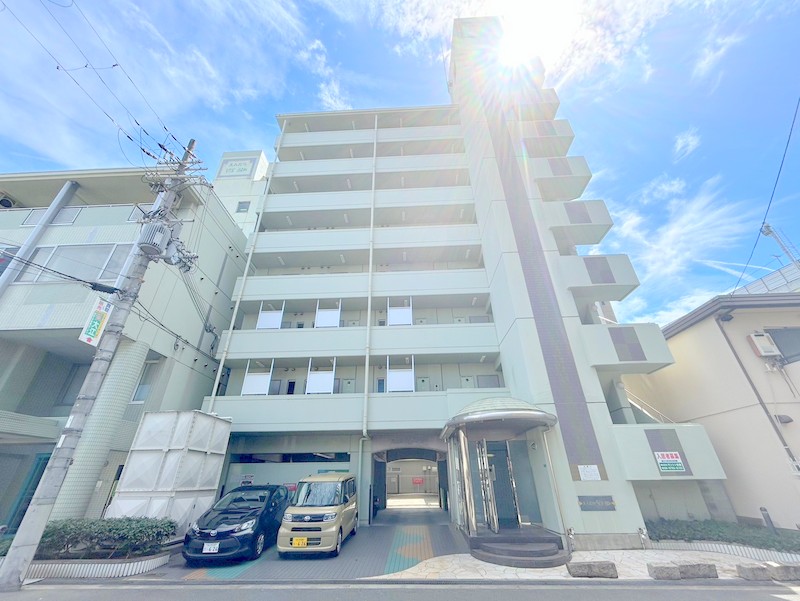 大阪市平野区平野本町２丁目の賃貸マンションの外観