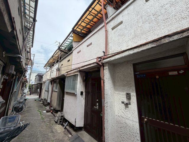 大阪市東住吉区鷹合４丁目の賃貸テラスハウスの外観