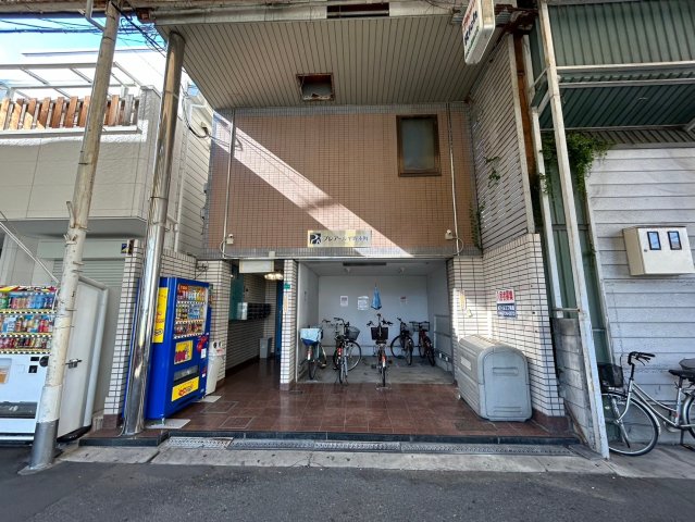 大阪市平野区平野本町３丁目の賃貸マンションの外観