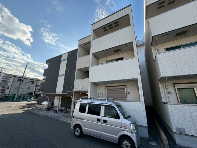 大阪市平野区平野東４丁目の賃貸アパートの外観