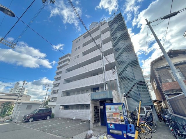 メゾンド針中野の外観
