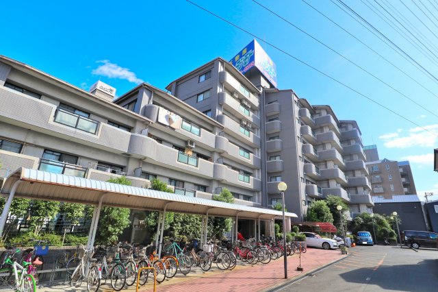 大阪市平野区長吉出戸３丁目の賃貸マンションの外観