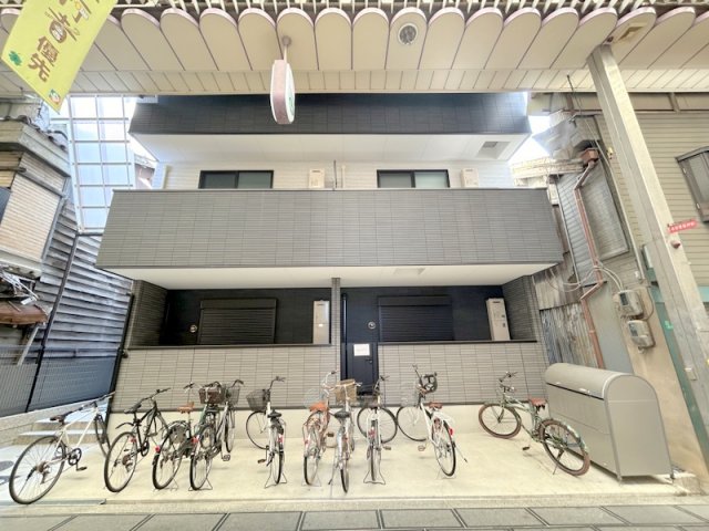大阪市平野区平野本町４丁目の賃貸アパートの外観