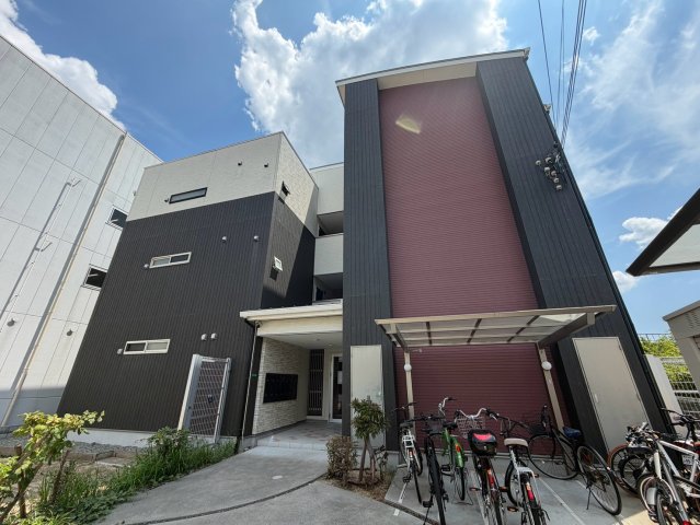 大阪市平野区加美鞍作３丁目の賃貸アパートの外観
