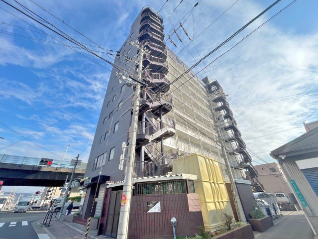 大阪市平野区長吉出戸６丁目の賃貸マンションの外観