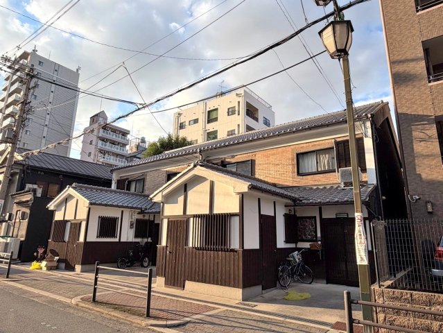 西田辺町長屋の外観