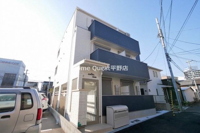 大阪市平野区平野本町２丁目の賃貸アパートの外観