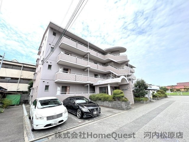 エルメホールアビタシオンの外観