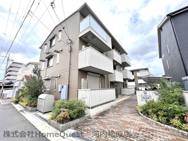 ファミールB棟の外観