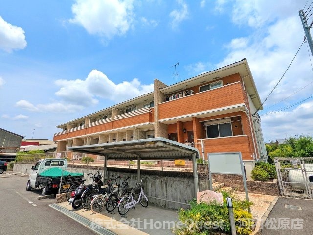 ジュネスリアンⅡの外観