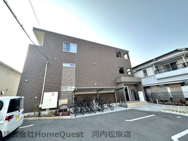 メゾン-18の外観