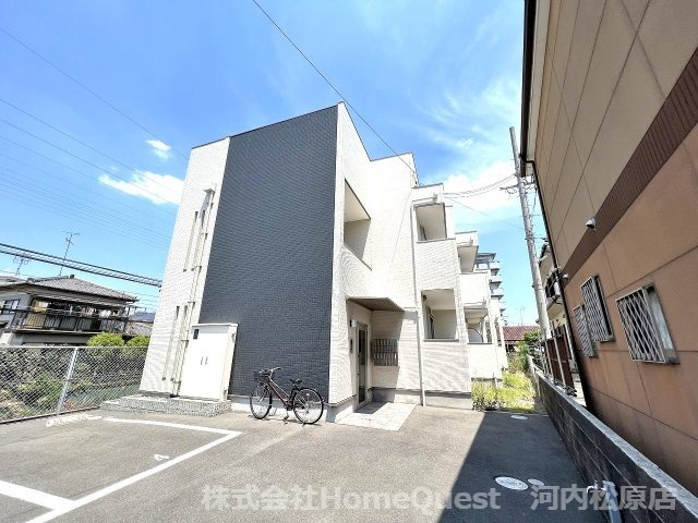 ヒルハイツ高鷲の外観