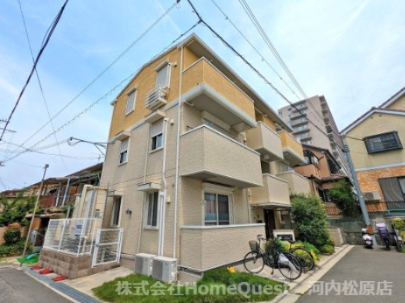 バラドミールの外観