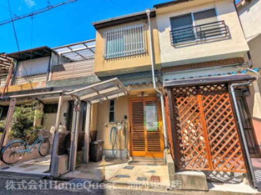 河合1丁目連棟戸建ての外観