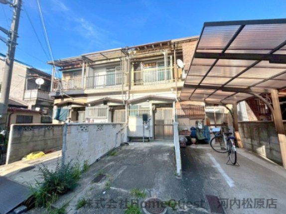 南新町1丁目テラスハウスの外観