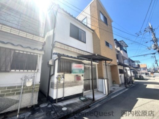 高鷲１０丁目テラスの外観