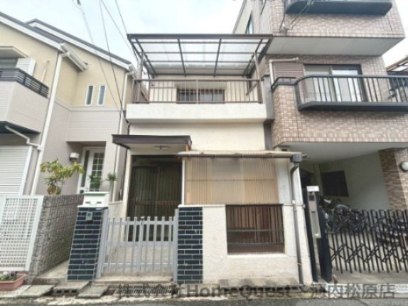 上田1丁目テラスの外観