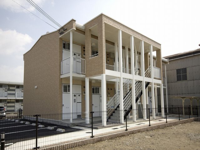 レオパレスヴァンベールⅢの外観