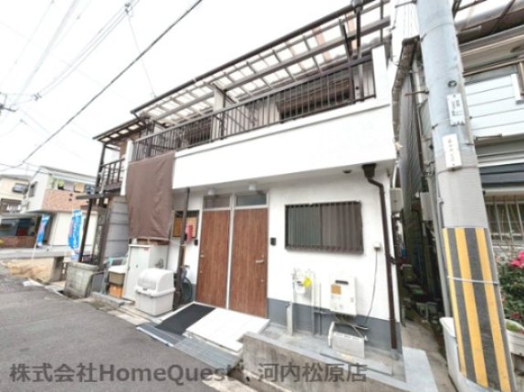 東新町１丁目テラスハウスの外観