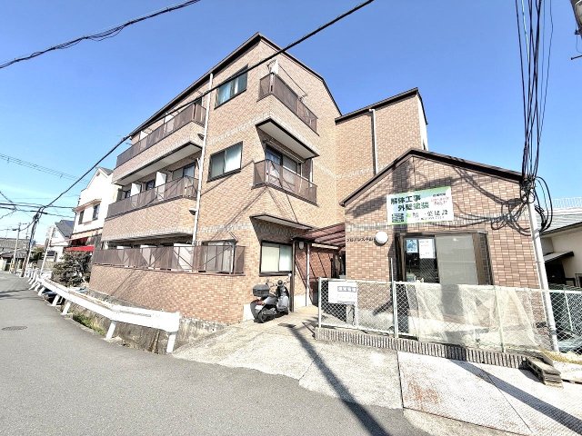 プログレス小山の外観