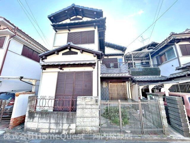 伊賀2丁目貸家の外観