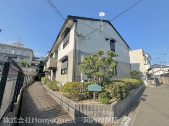 ファミーユメゾンの外観