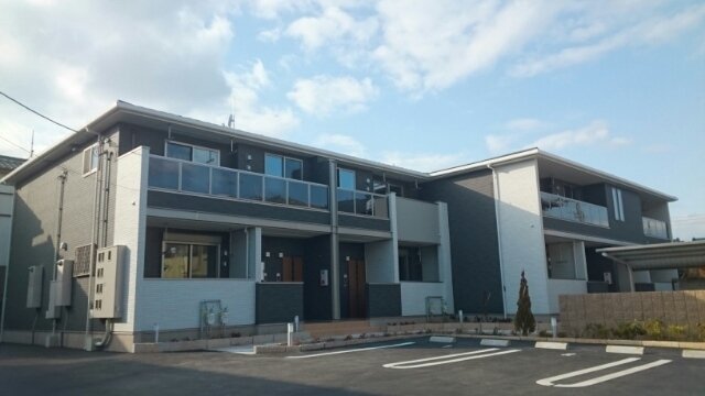 ストロベリーハイツの外観