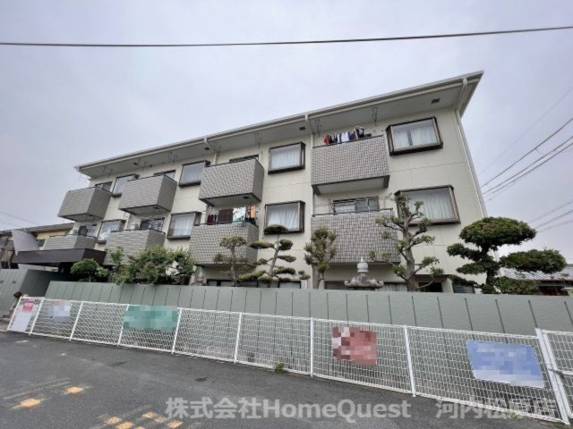ルブラン甲陽の外観