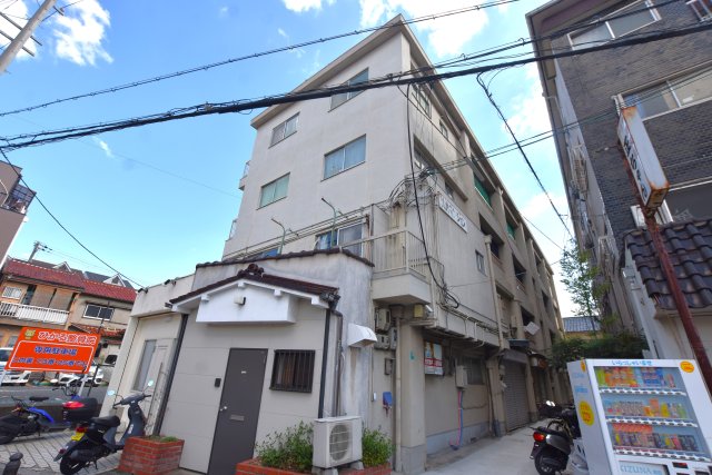 浅井マンションの外観
