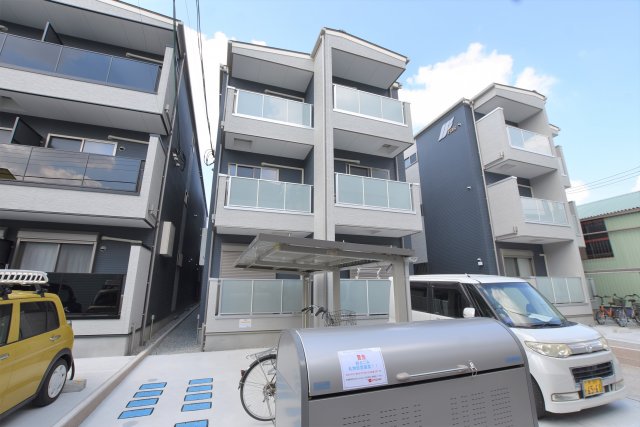 シャルム南巽の外観