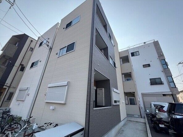 アヴィリオの外観