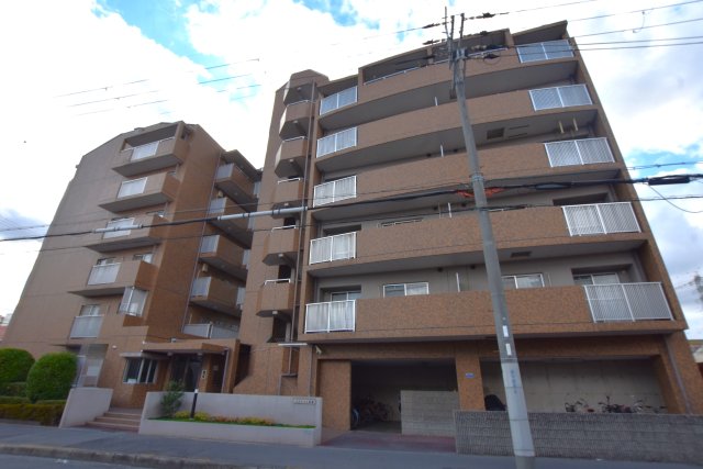 パストラル長原の外観