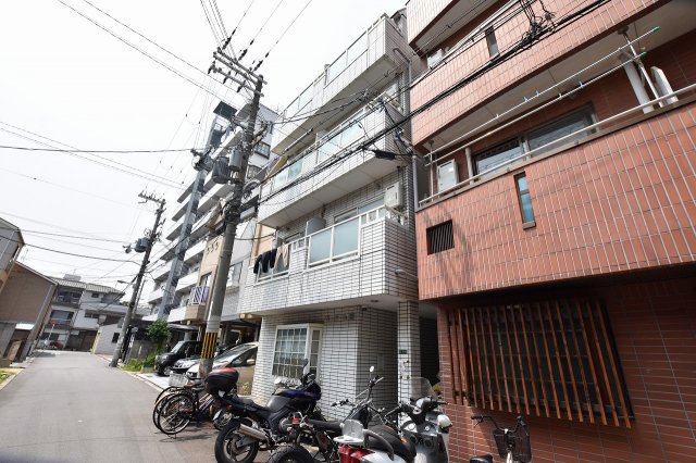 ラパンジール小路東の外観