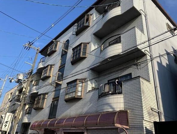 シャトー村井の外観