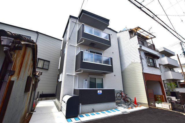 アバンティオ平野市町Ⅱの外観