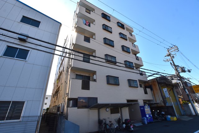 グランドハイツ加美東の外観