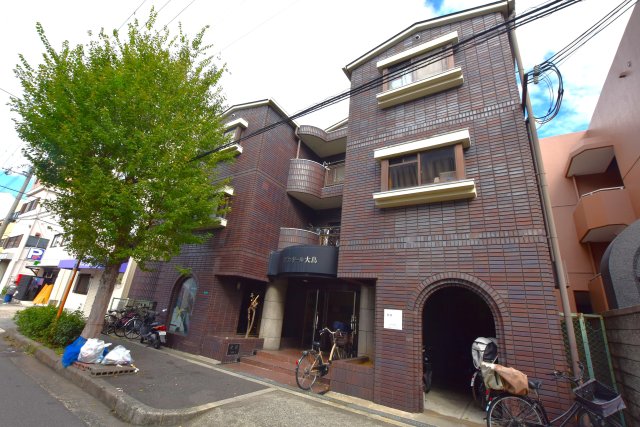 グランドール大鳥の外観