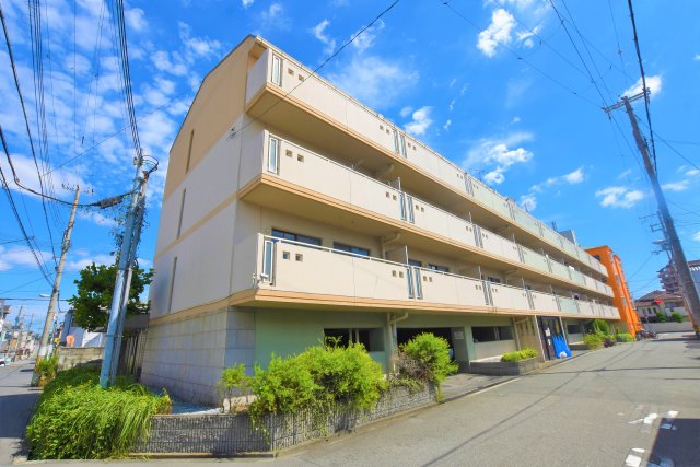 平成ハウスの外観