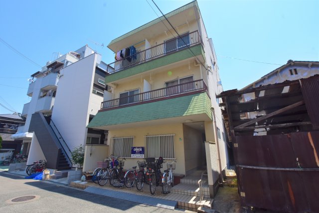 コーポ平野上町の外観