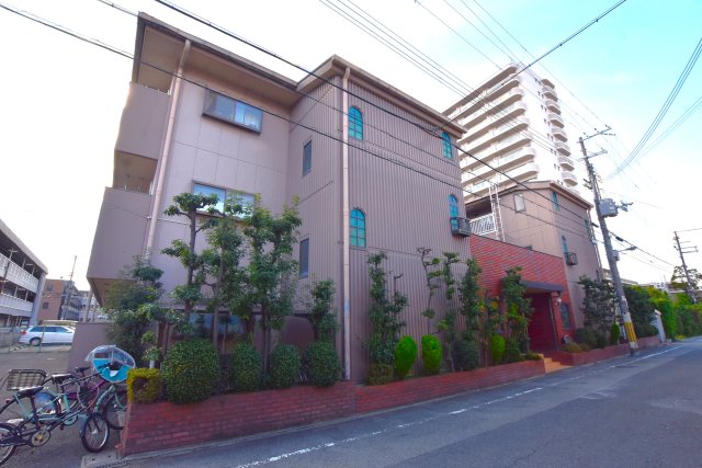 ノウブルハイツ平野の外観