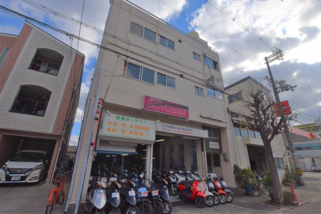 正覚マンションの外観