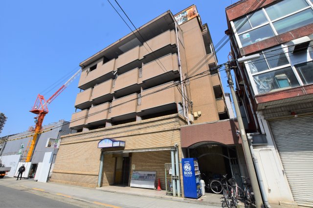 Y’ｓマンションの外観