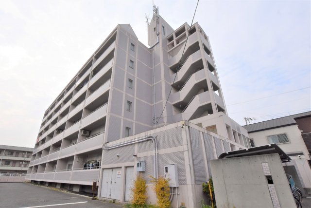 エトワール喜連の外観