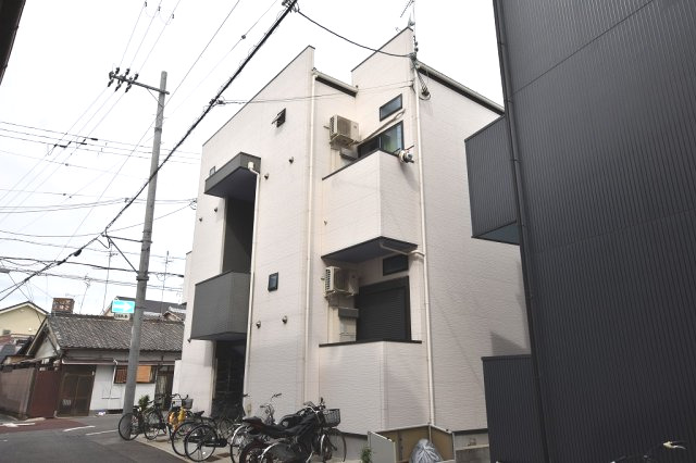Casa Comodo（カーサコモド）の外観